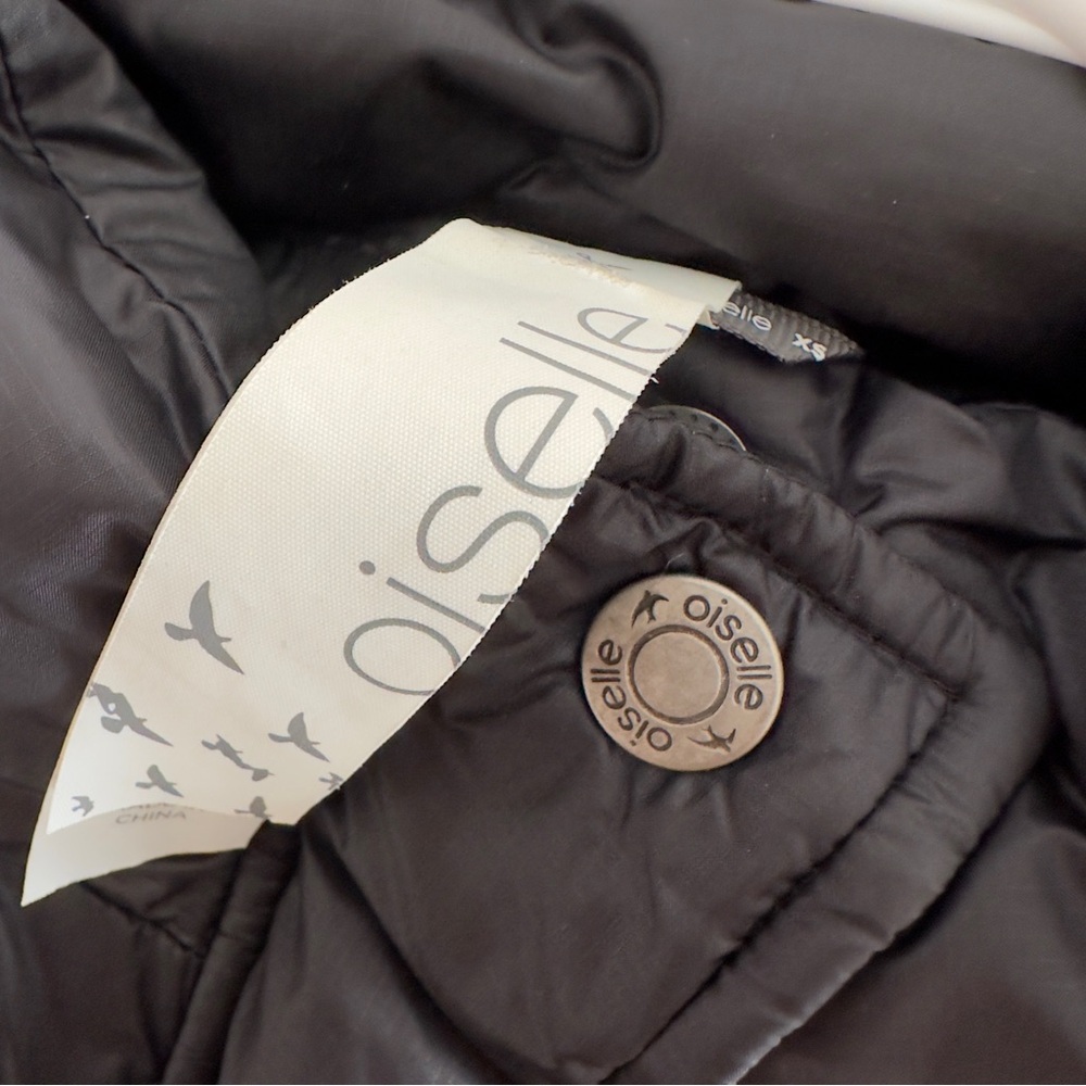 Oiselle Black Puffer Jacket - Size XS - Picture 3 of 3